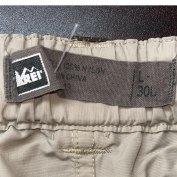 REI Mens Beige Nylon Convertible Cargo Hiking Pants Size L Waist 36" Inseam 30" - Picture 7 of 11